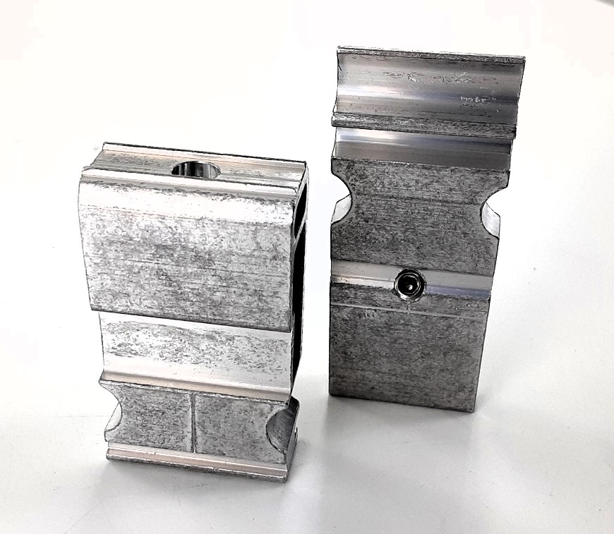 Bild von T-Verbinder p.z. Schüco AWS 90
12135088S - S235088
> 1 Paket = 10 Set's